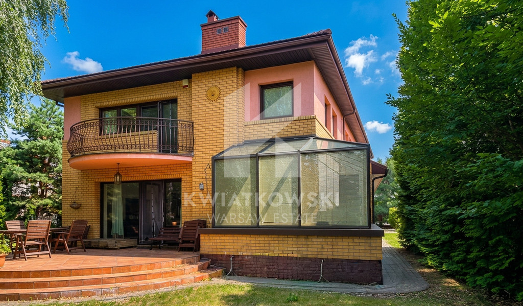 Klasyczny dom wolnostojący 340 m² | Powsin