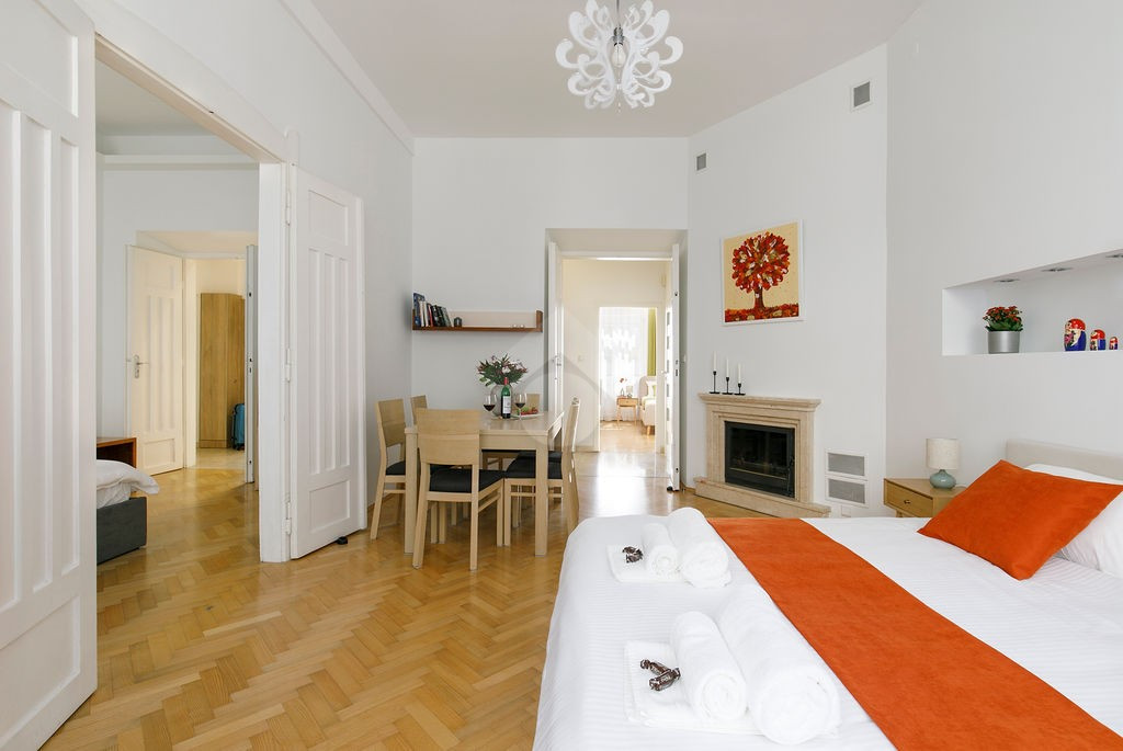 Wyjątkowy apartament w odrestaurowanej kamienicy blisko Rynku Głównego