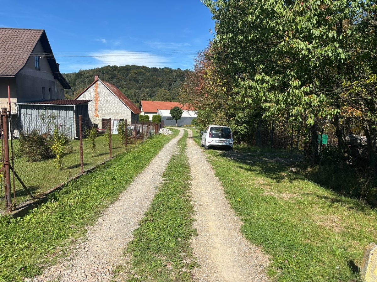 Działka Budowlana - Pow. Myślenicki - 15 min od Krakowa - 18 arów - Widok 2
