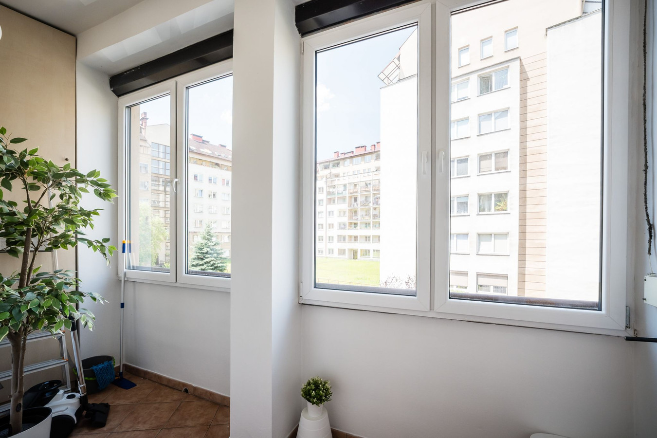 Rusznikarska|Do wejścia|Loggia|3,25m wysokość|Obok pętli - Widok 3