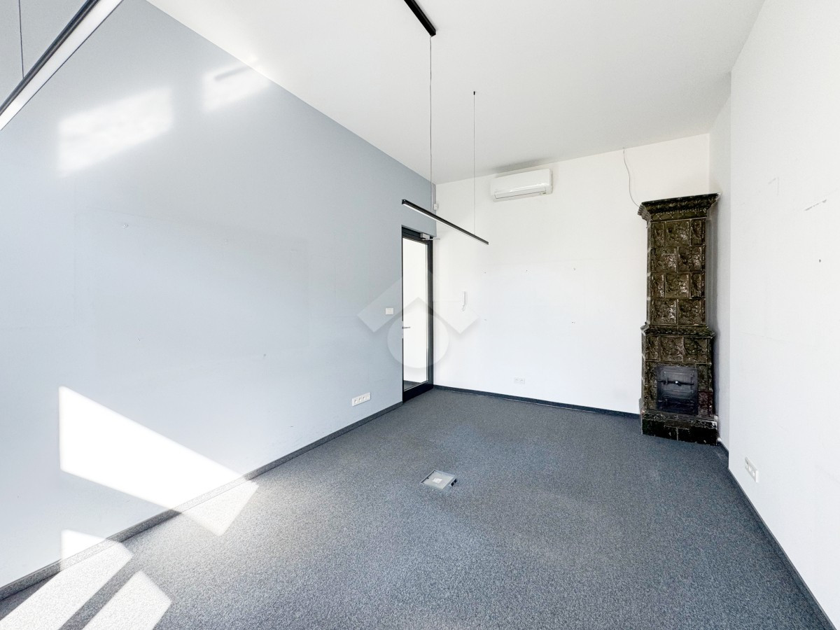 3-pokojowy lokal biurowy w centrum - ul. Szlak - Widok 2