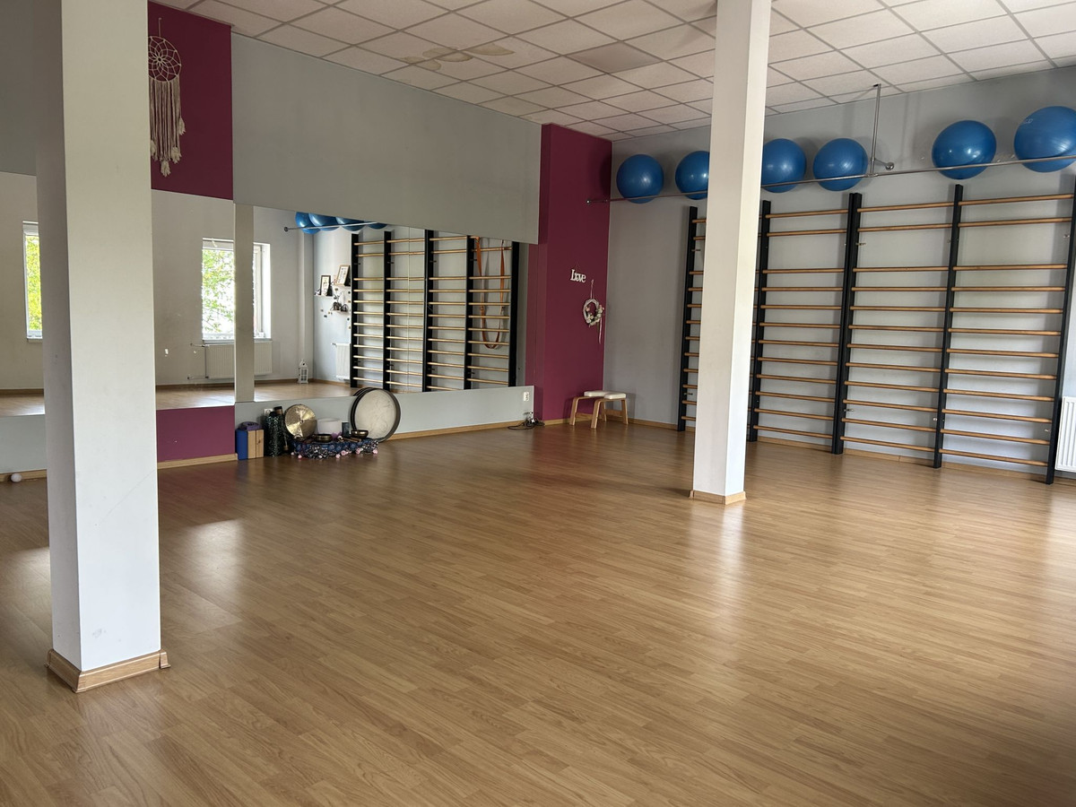 LOKAL BIUROWO-USŁUGOWY / HANDLOWY 75 m² – PABIANICE - Widok 2