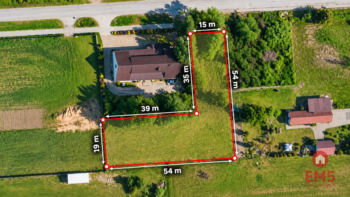 Działka budowlana 1571 m² - Więcej