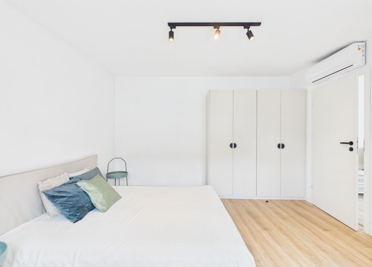 Apartment in Katowice, Karbowa, Śródmieście - Więcej