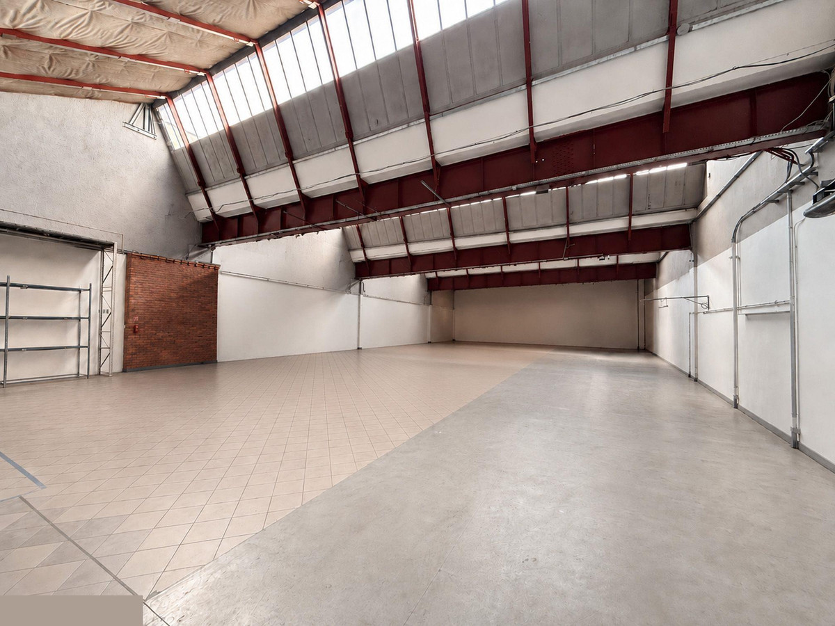 Hala wysokiego składowania 800 m² | 10 m wysokości | Galeria Jurajska
