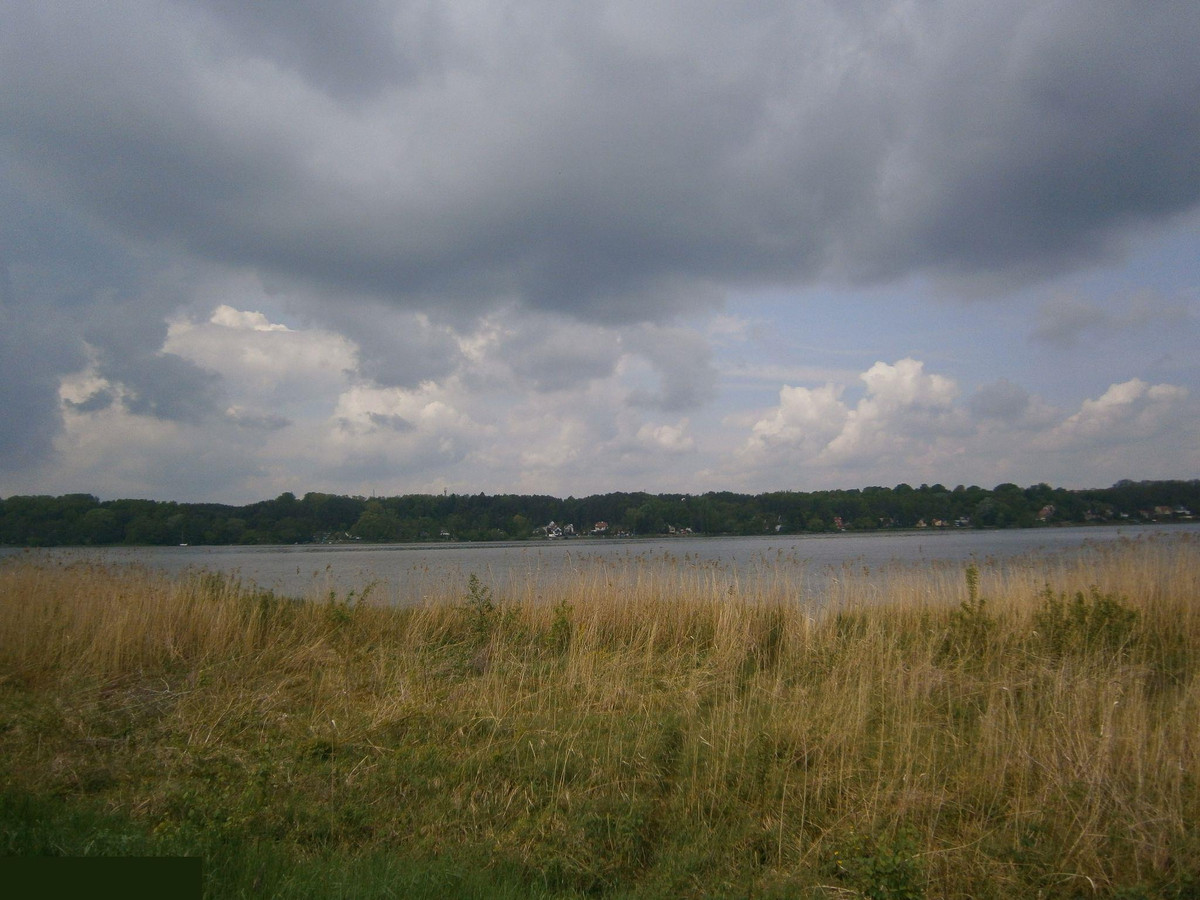 Piękna działka w pobliżu plaży - Więcej