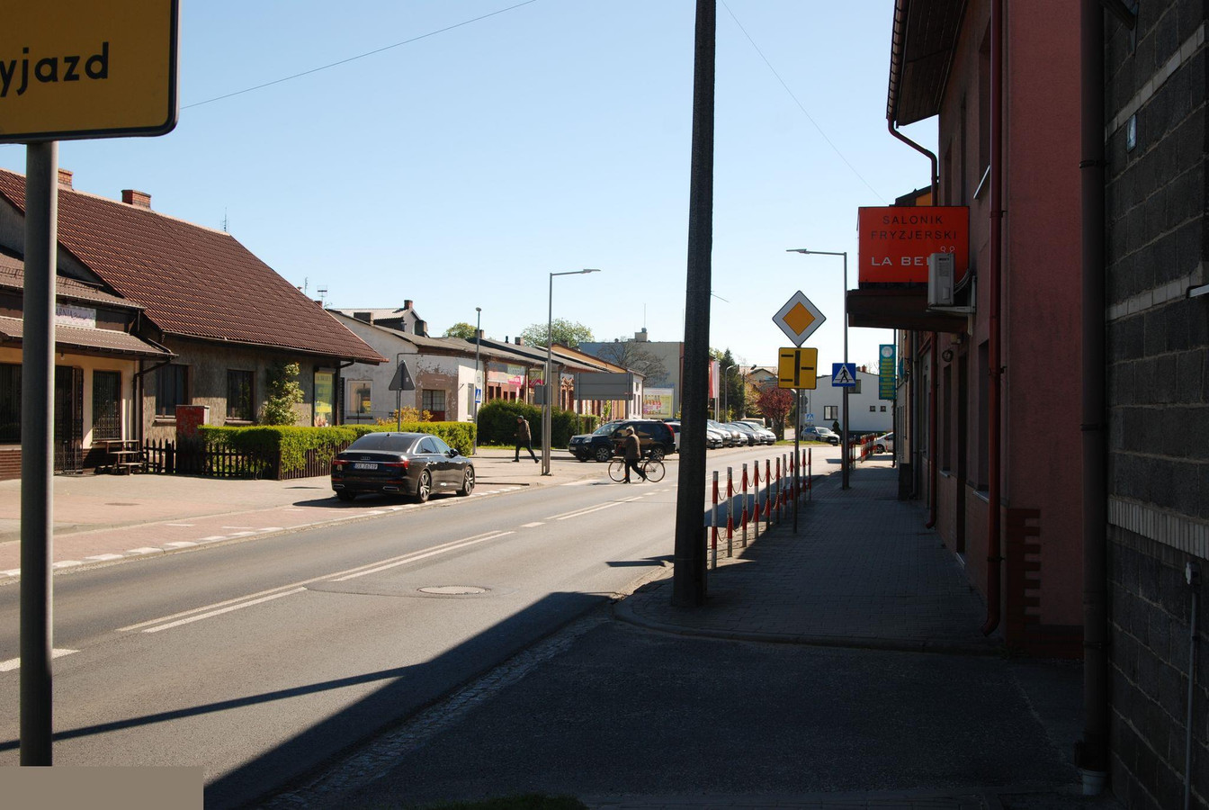 Lokal usługowy z parkingiem i klimatyzacją 262 m² - Widok 5