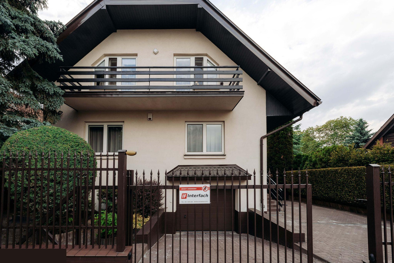DOM WOLNOSTOJACY BLISKO CENTRUM RADOMIA