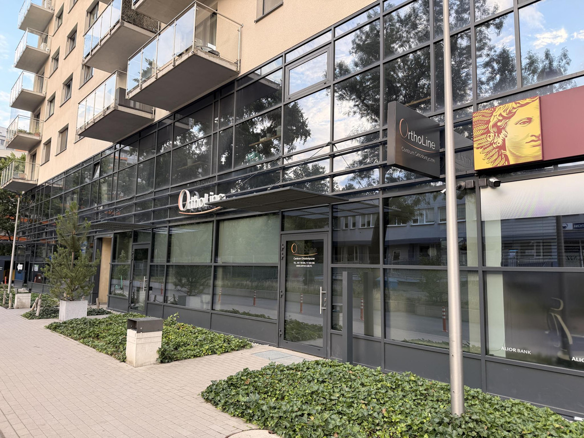 OSTATNI lokal 229 m² | Legnicka 59 | 55 firm w obiekcie | Magnolia Park 650 m - Więcej