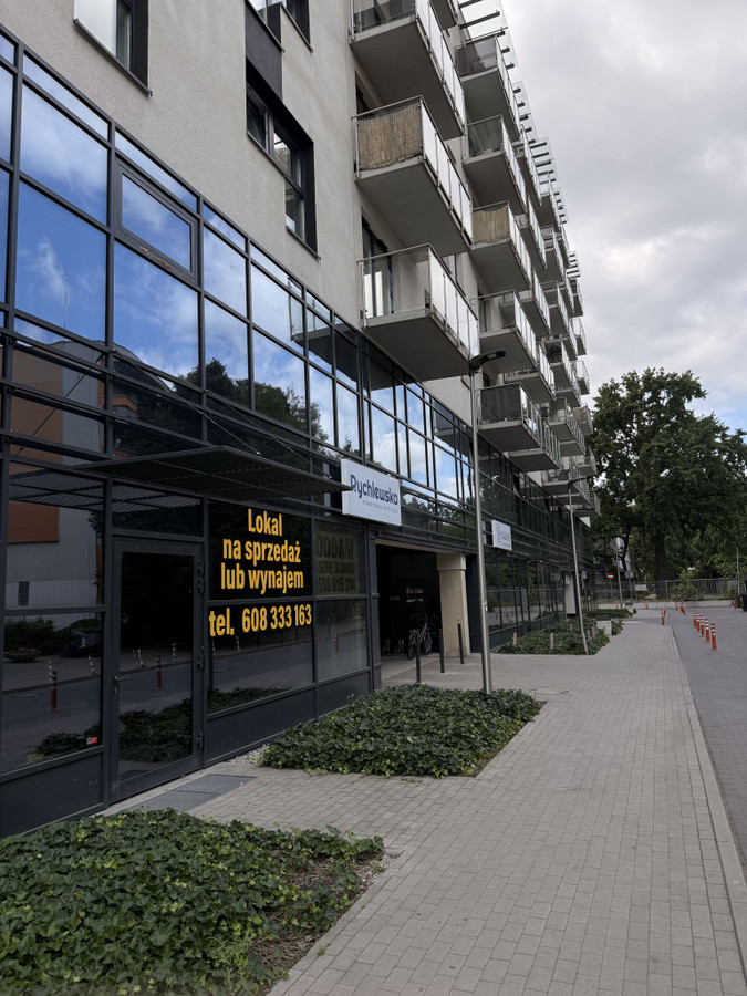 OSTATNI lokal 229 m² | Legnicka 59 | 55 firm w obiekcie | Magnolia Park 650 m - Więcej