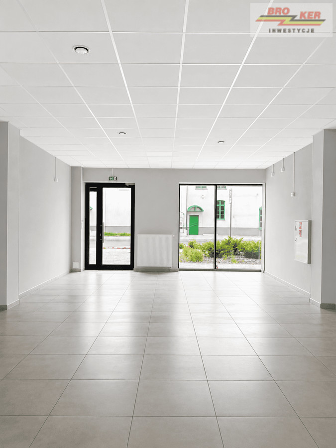 Lokal usługowy | 87,82 m² | ścisłe centrum Starogardu Gdańskiego - Widok 2