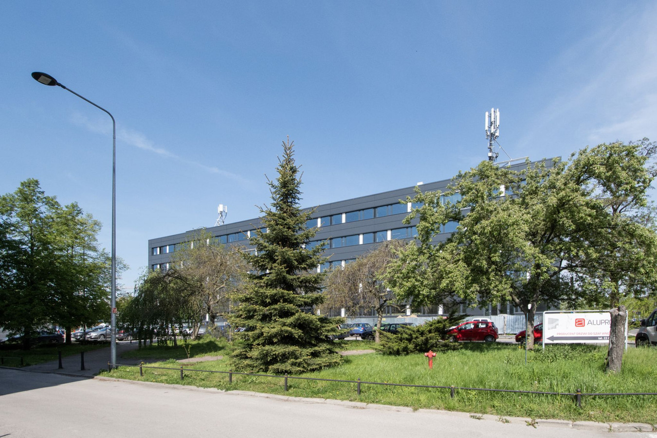 **TOP Biura przy CH Factory Ursus i Urzędzie Dzielnicy Ursus** - Widok 2