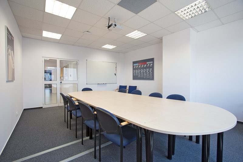 Bezpośrednio -biuro 360 m² -ul Muszkieterów Okęcie - Widok 2