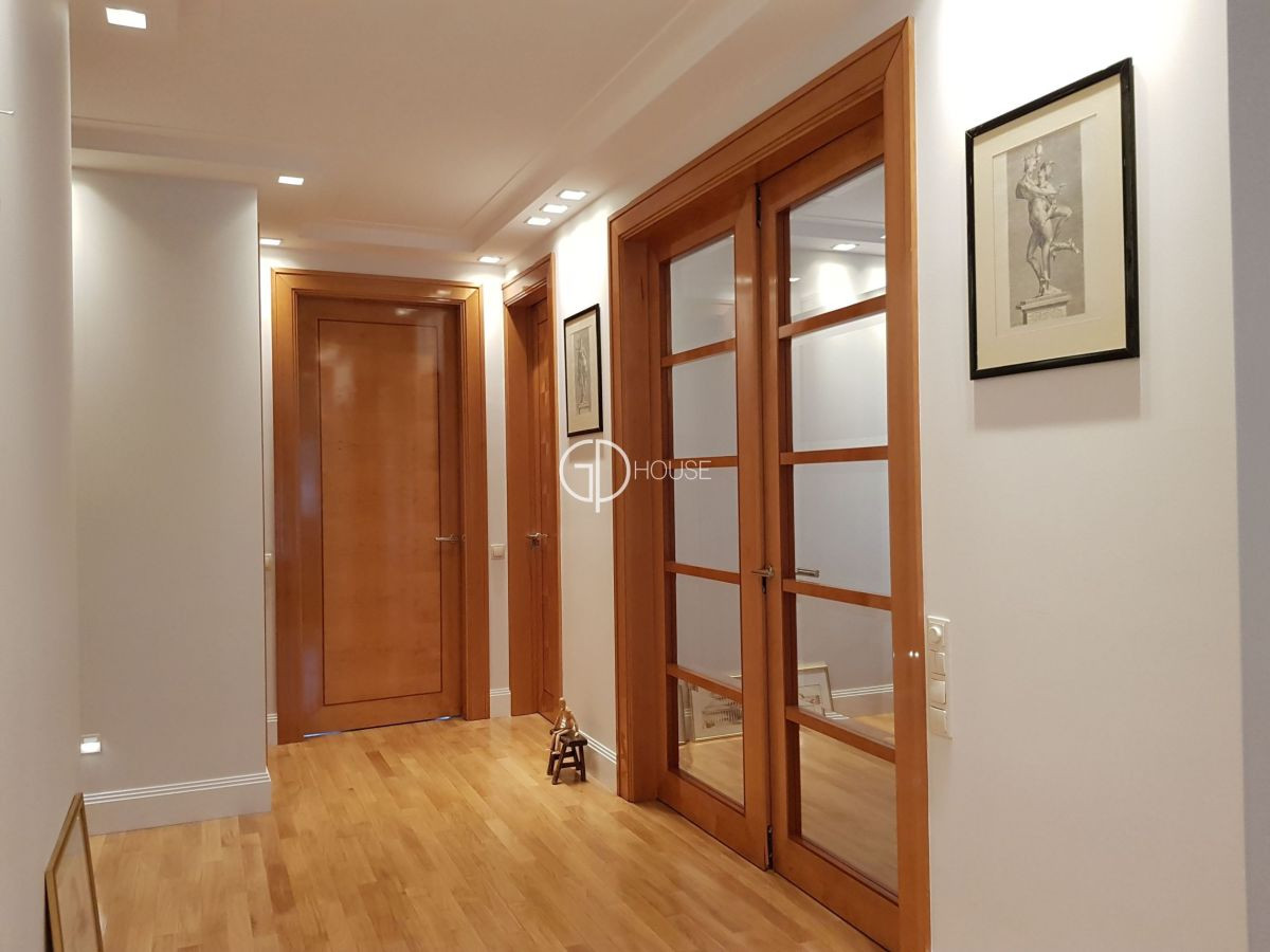 Apartment in Warszawa, Stegny, Mokotów - Widok 4