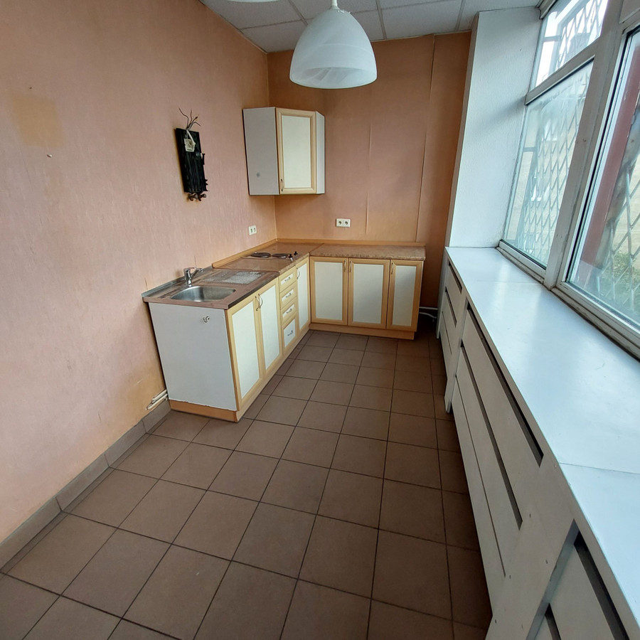 Atrakcyjny lokal z windą towarową - Widok 2