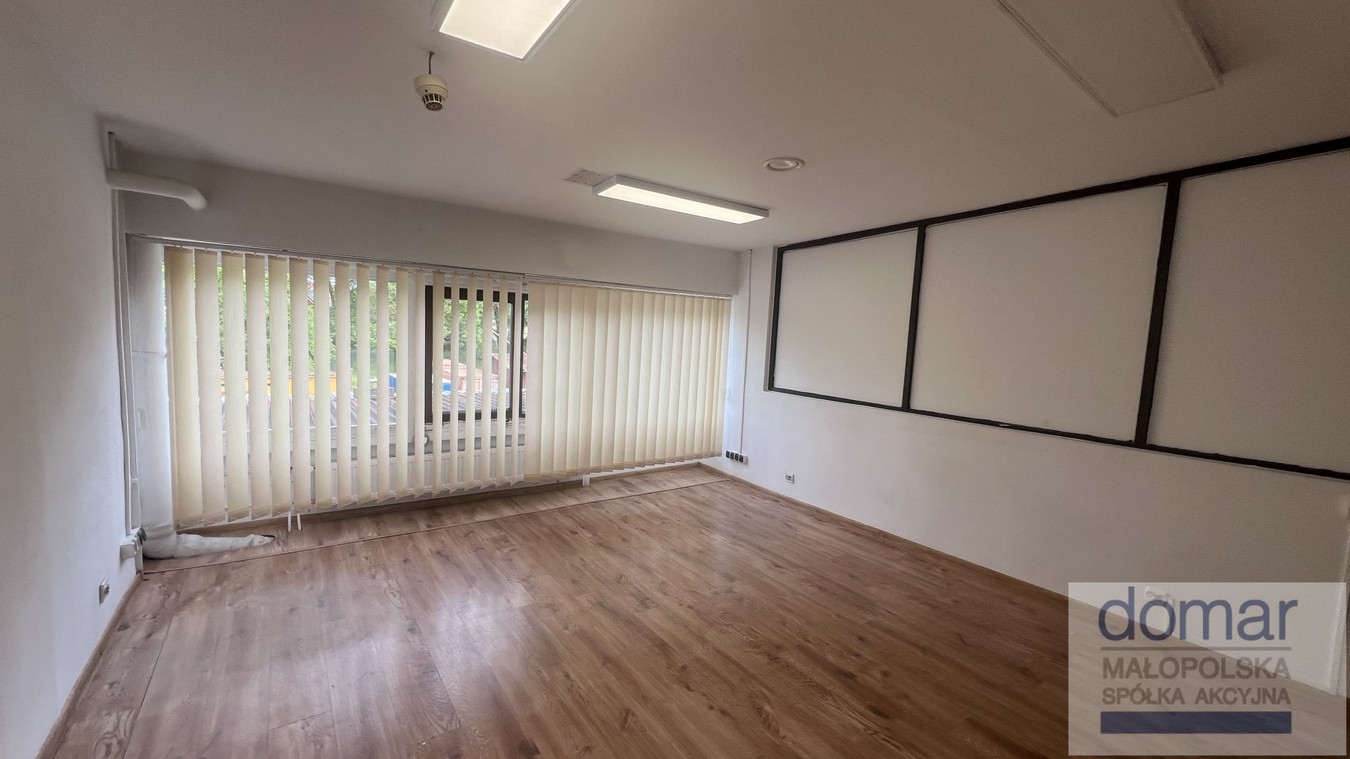 Wynajmę lokal 19,50 m², ul. Centralna, bezpośrednio - View 2