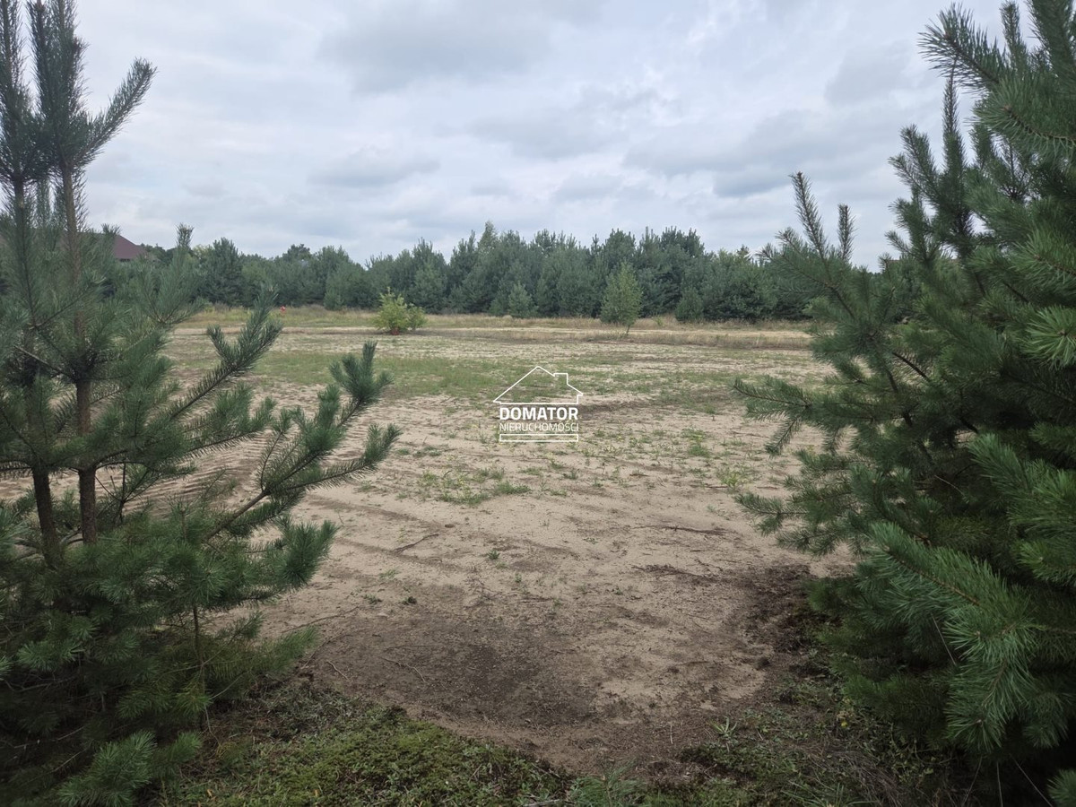 Działka 826 m² w Pieczyskach - Widok 3