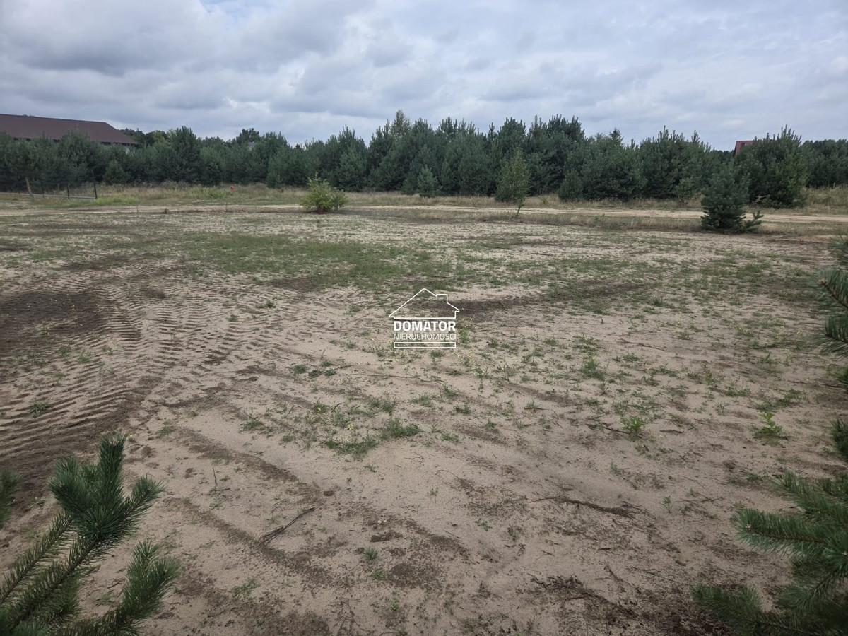 Działka 826 m² w Pieczyskach - Widok 2
