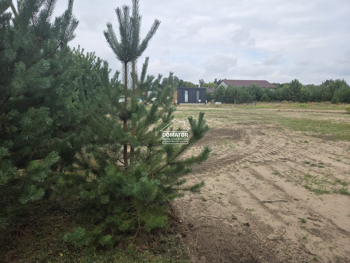 Działka 826 m² w Pieczyskach - Widok 4