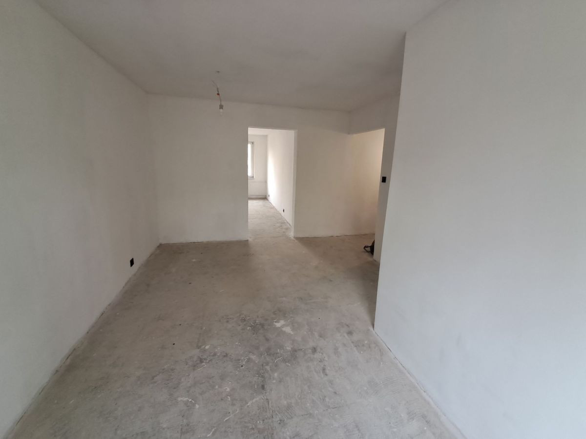 Apartment in Chorzów, Osiedle Różanka, Centrum - Widok 4