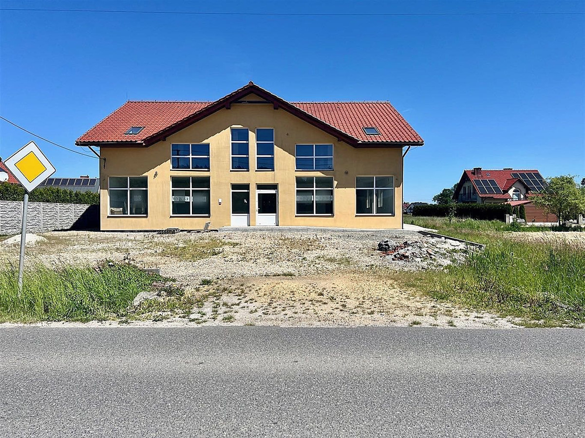 Oświęcim | budynek handlowy z parkingiem - Widok 2