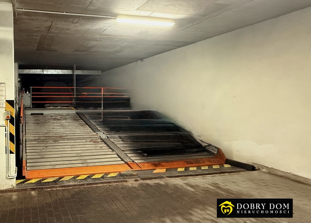 Platforma parkingowa w centrum - Widok 2