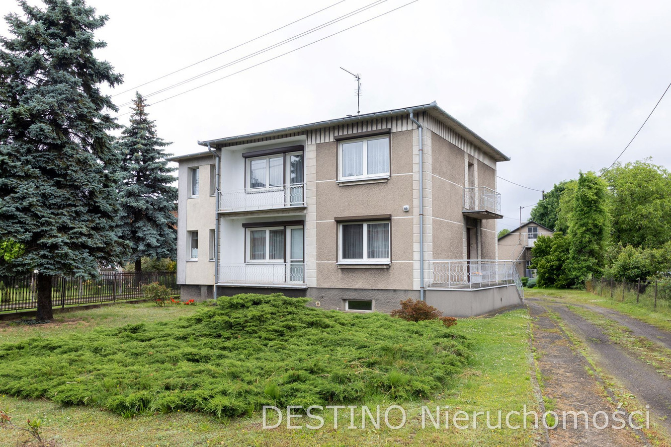 dom wolnostojący z atrakcyjną działką, os. Winiary