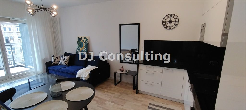 Apartment in Warszawa, Śródmieście - Widok 4