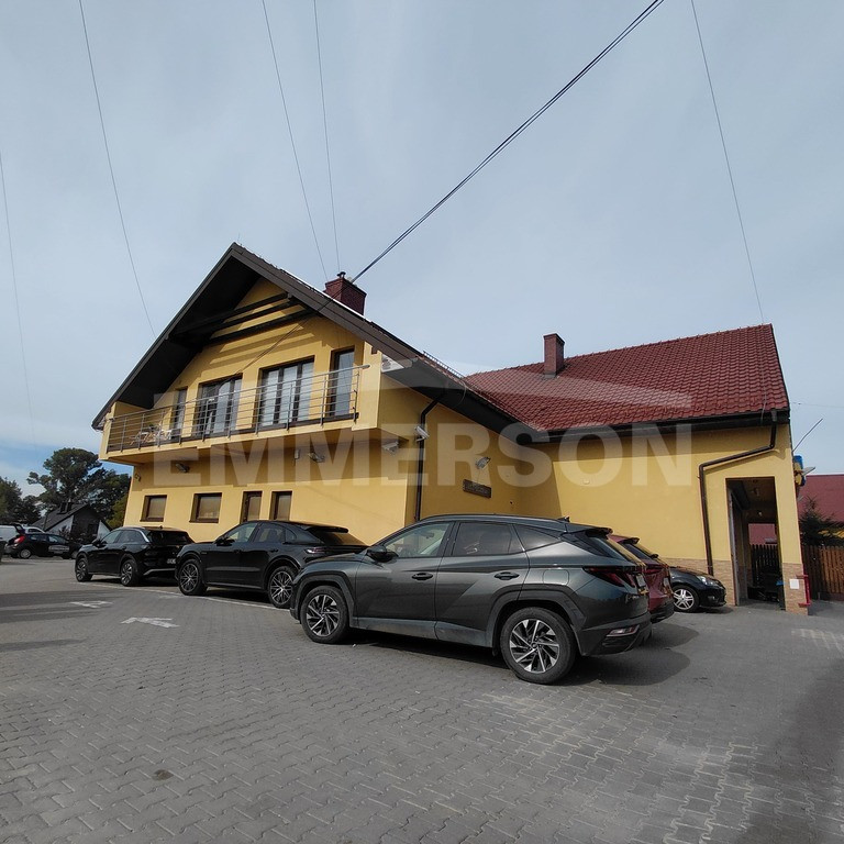 Budynek handlowo-usługowy 500 m², dochód pasywny