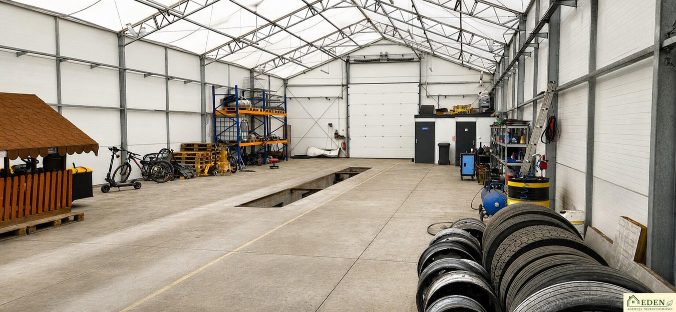 Sprzedam - Hala 336 m² z działką 0,7 ha - Jedlanka, DK76 - Widok 3