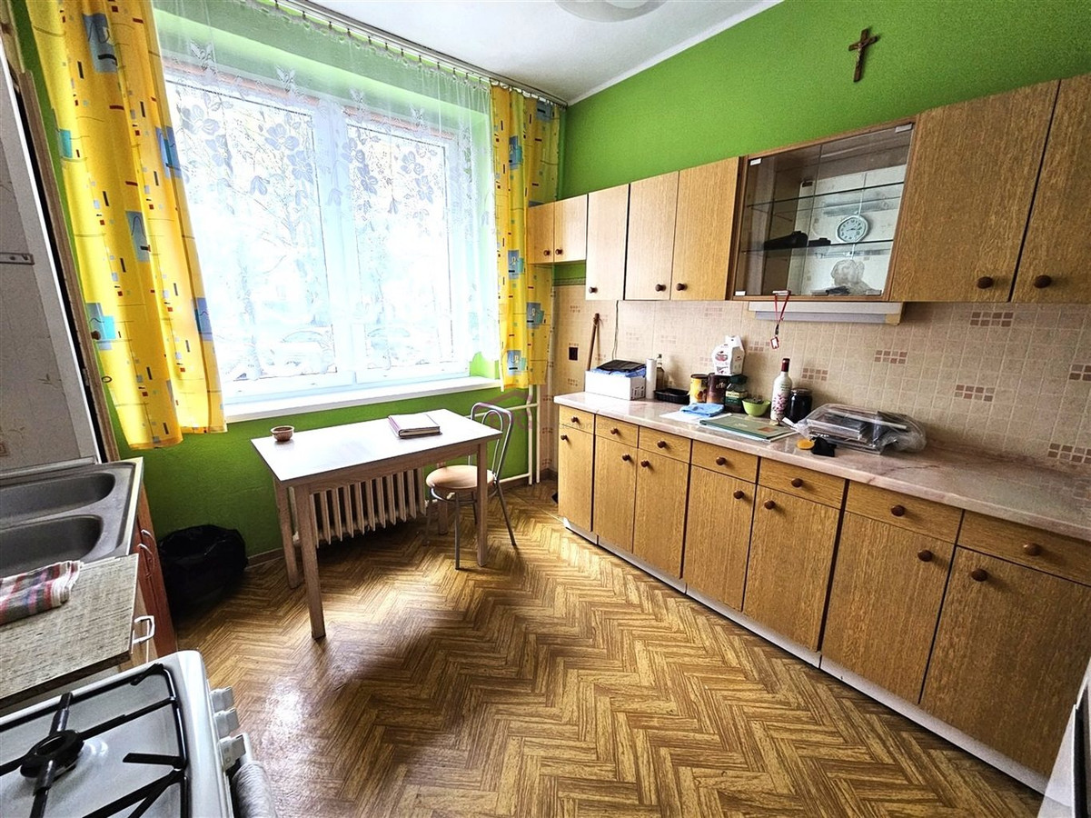 2 pokoje z balkonem, odrębna własność, od reki - Więcej