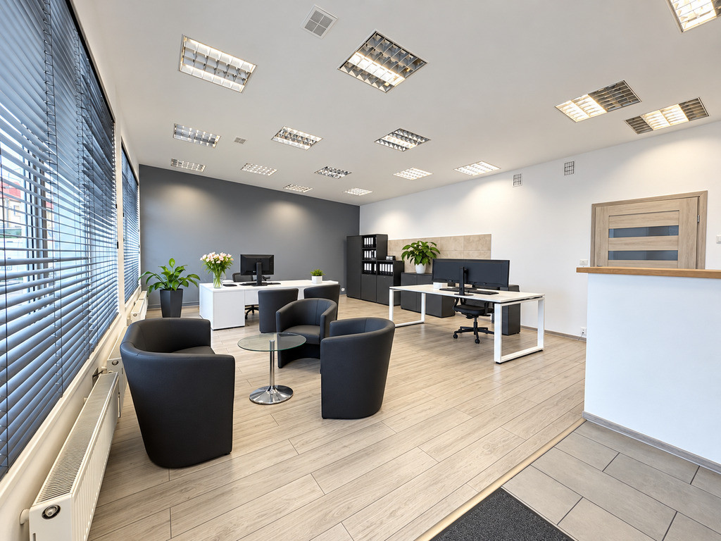 Tuż przy DK 81, duże witryny, 72 m² - Więcej