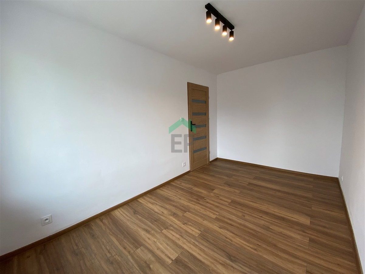 Apartment in Częstochowa, Osiedle Tysiąclecia, Tysiąclecie - Widok 5