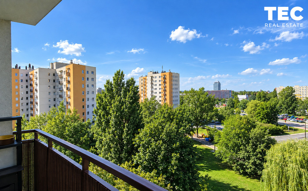 2 pok + kuchnia, 7 piętro, balkon, widok, od już