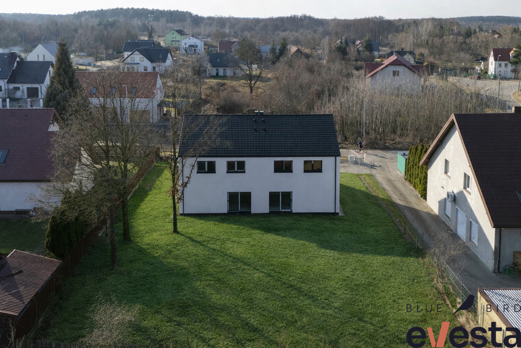 Bliźniak, 125 m², 5 pokoi, działka 530 m², Mrozów - Widok 3