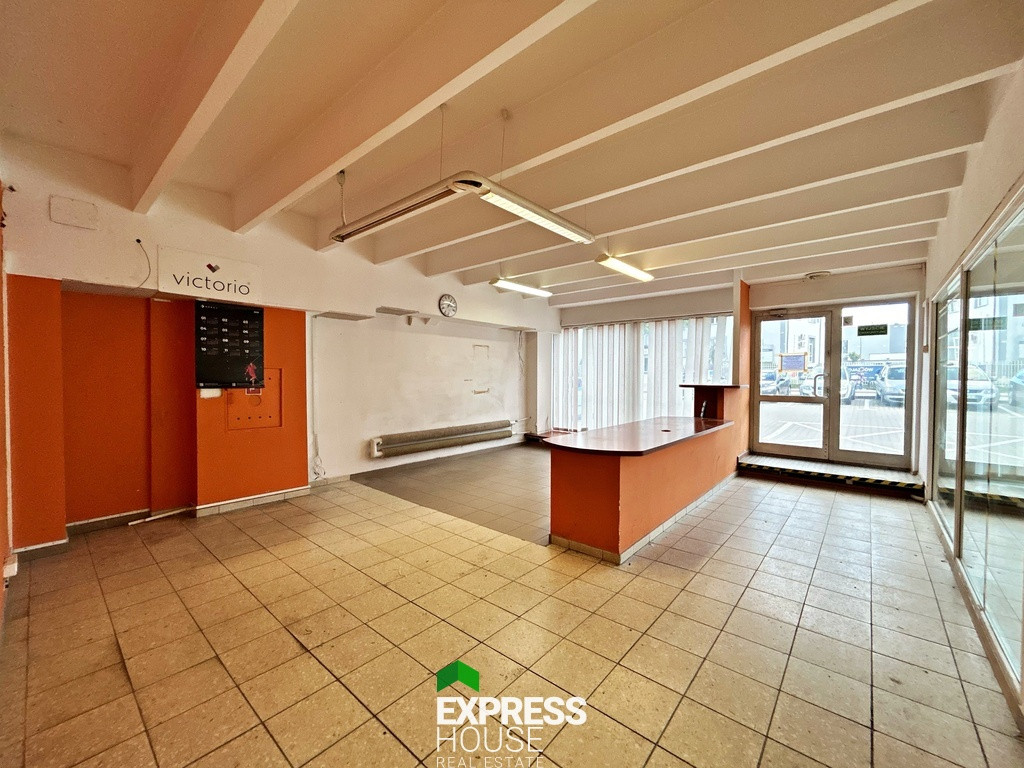 Lokal handlowo-usługowy 348 m², ul.Zwycięstwa 10, blisko centrum - Widok 2