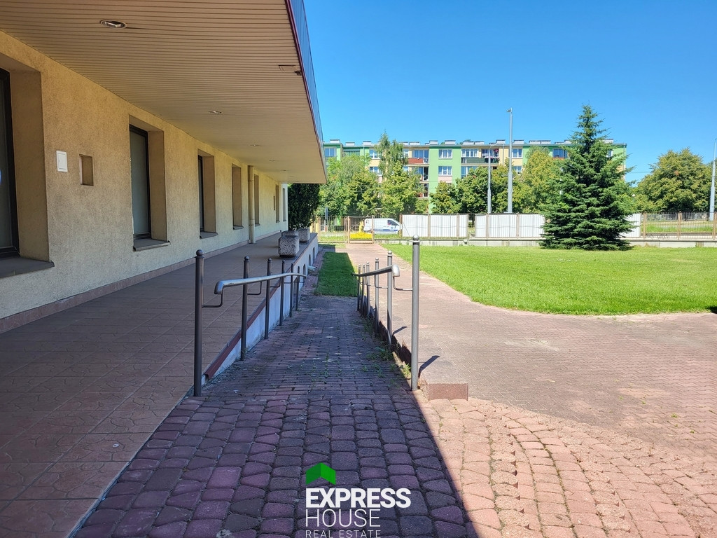 *lokal 324 m²* parter*miejsca parkingowe* - Widok 5