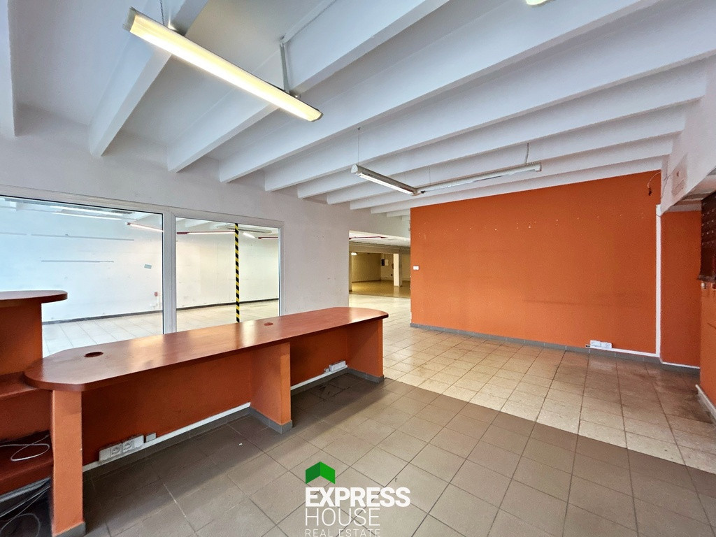 Lokal handlowo-usługowy 348 m², ul.Zwycięstwa 10, blisko centrum - Widok 3