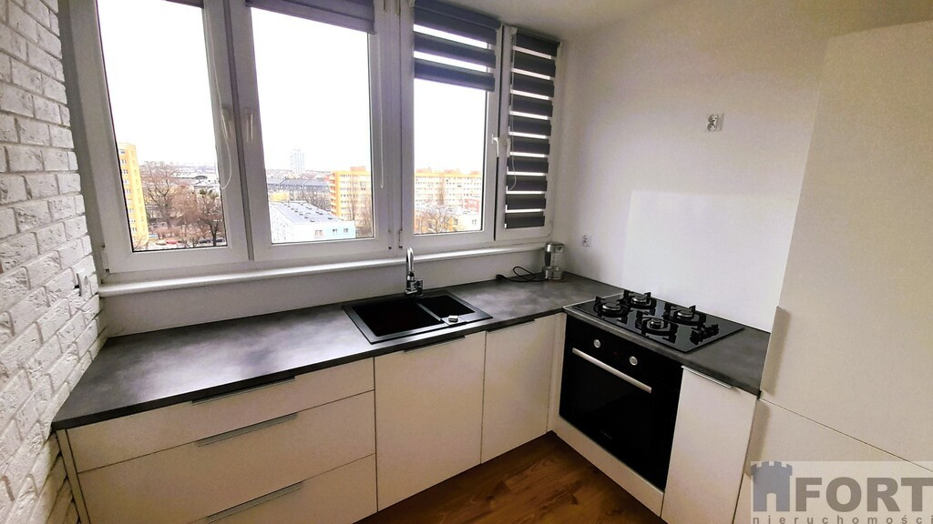 Centrum - 3 pokoje, balkon - do wynajmu