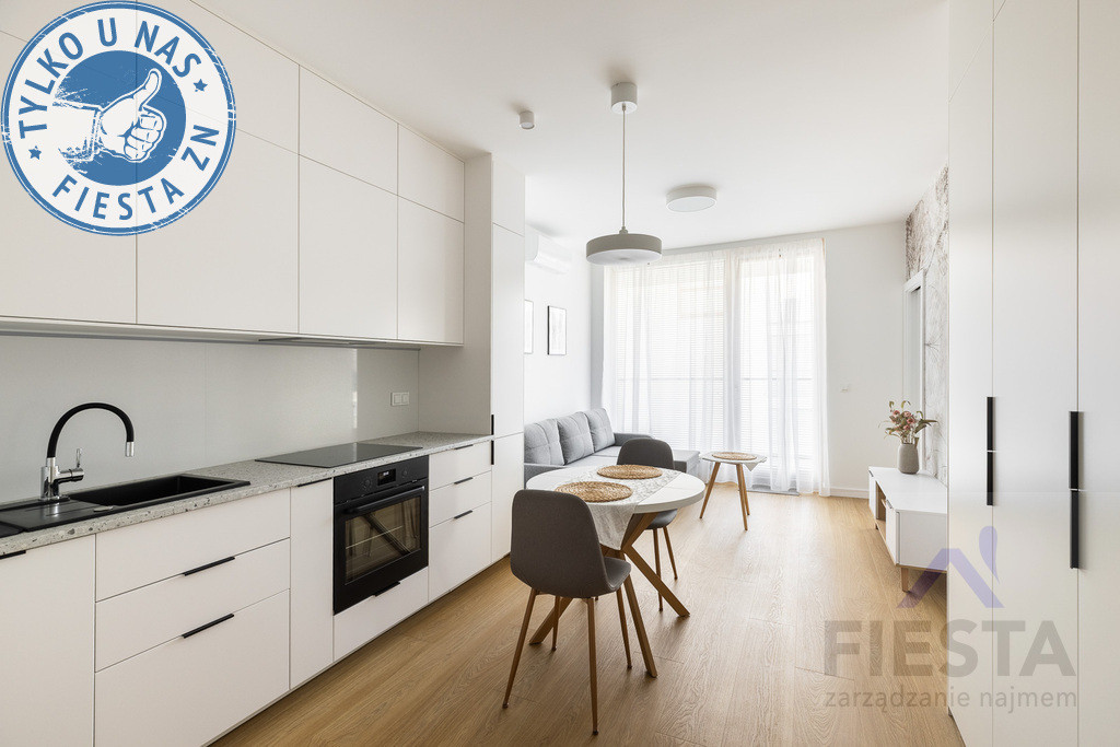 Nowy apartament 2 pokoje ul. Chmielna + garaż