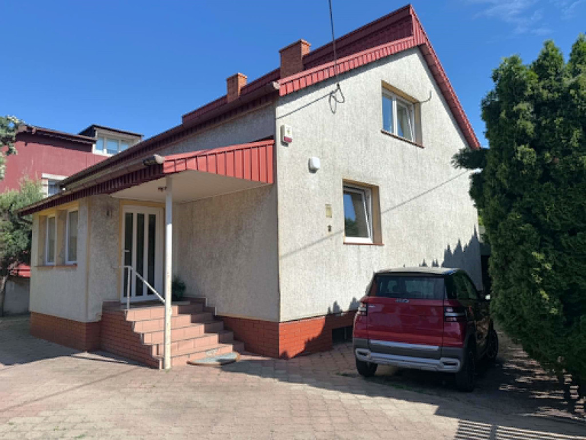 Kuća, 150 m², zemljište 406 m²