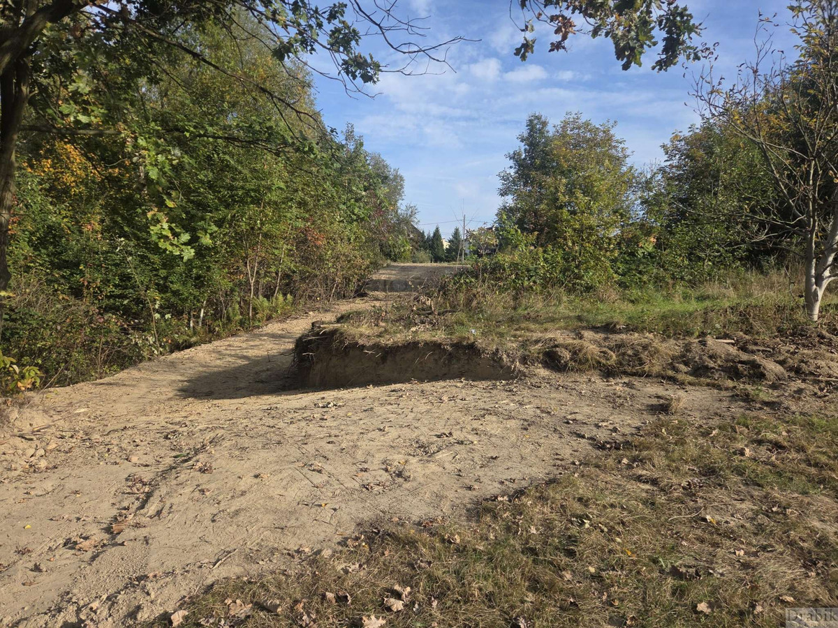 Uzbrojona działka budowlana w otoczeniu zieleni Mucharz - Widok 4
