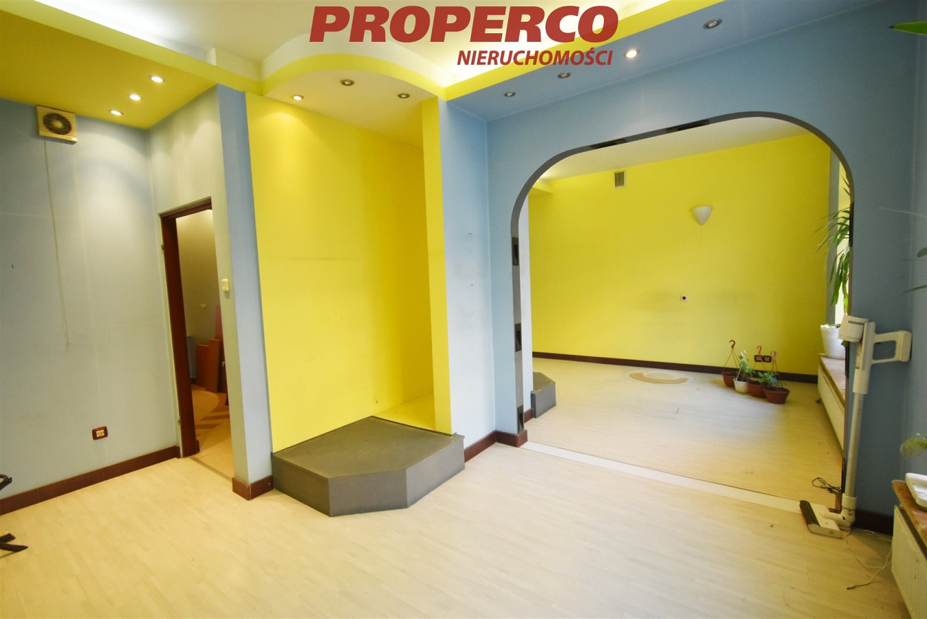 Lokal handlowo-usługowy, parter 70 m², Centrum - Widok 3