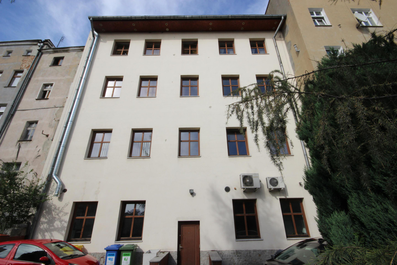 Kamienica z windą po kapitalnym remoncie