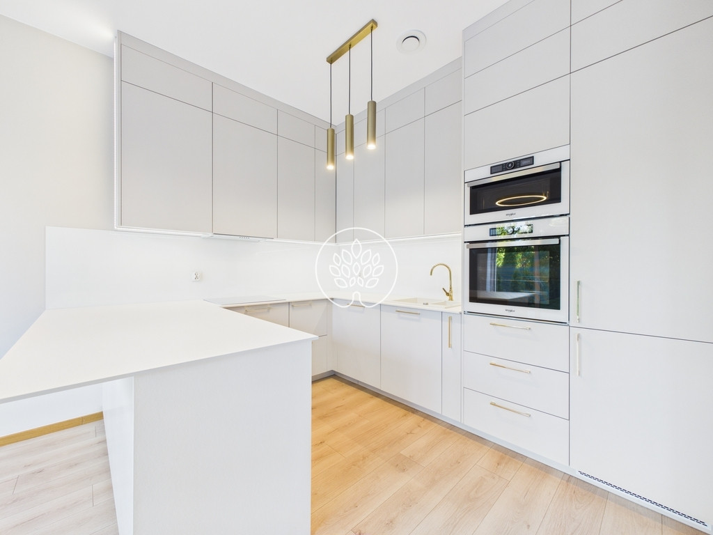 Hus, 131 m², tomt 280 m²