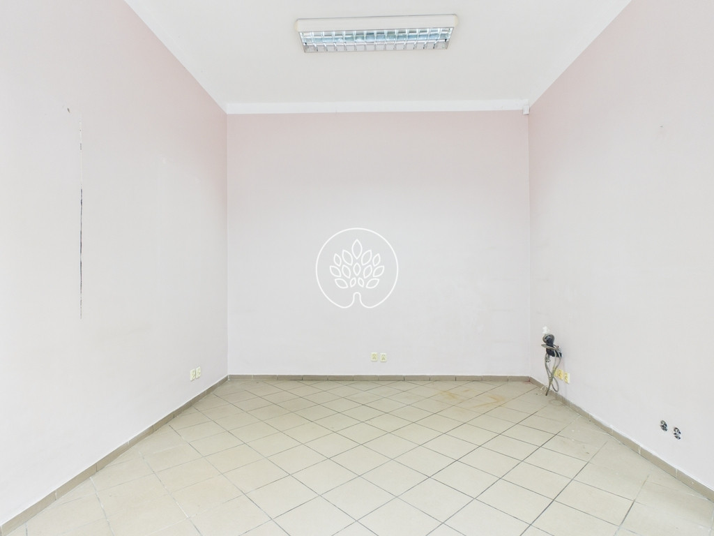 Lokal usługowy, 29 m², 2 pomieszczenia, parter - Widok 2