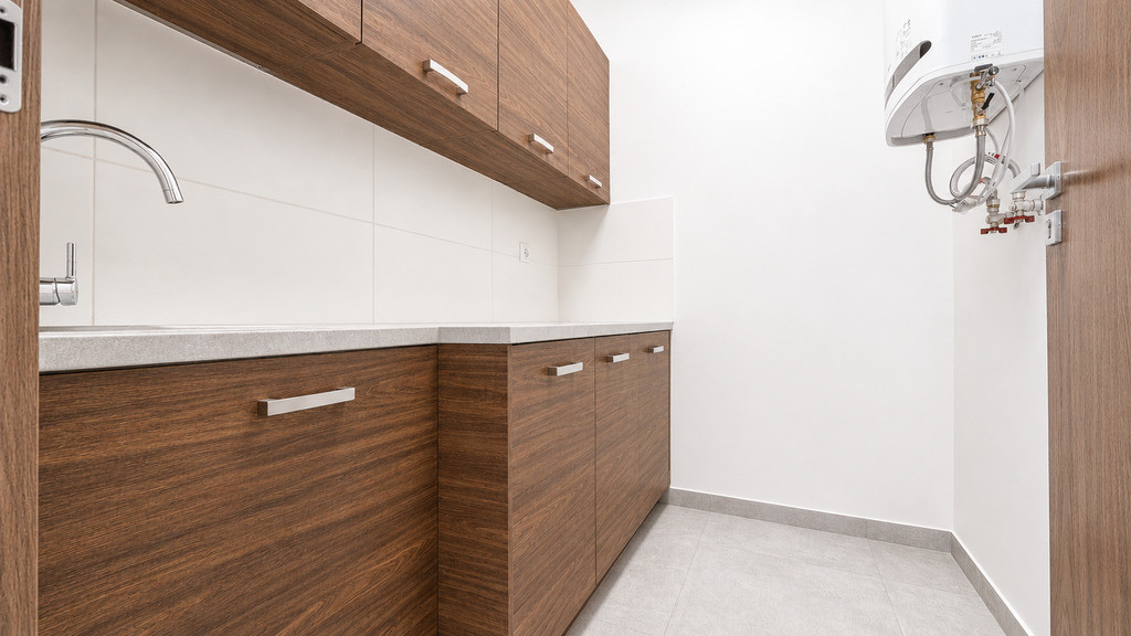CARPATIA - Lokal 103 m² - parter+szklana witryna - Więcej