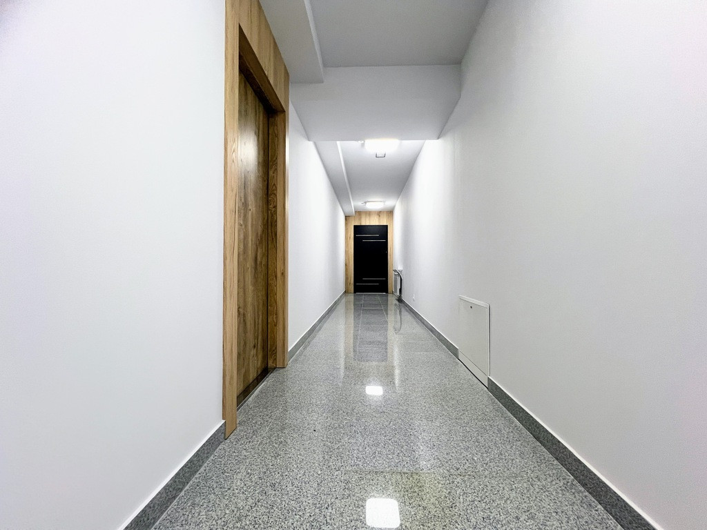 Hala wysokiego składowania 2100 m², mieszkania - Widok 5