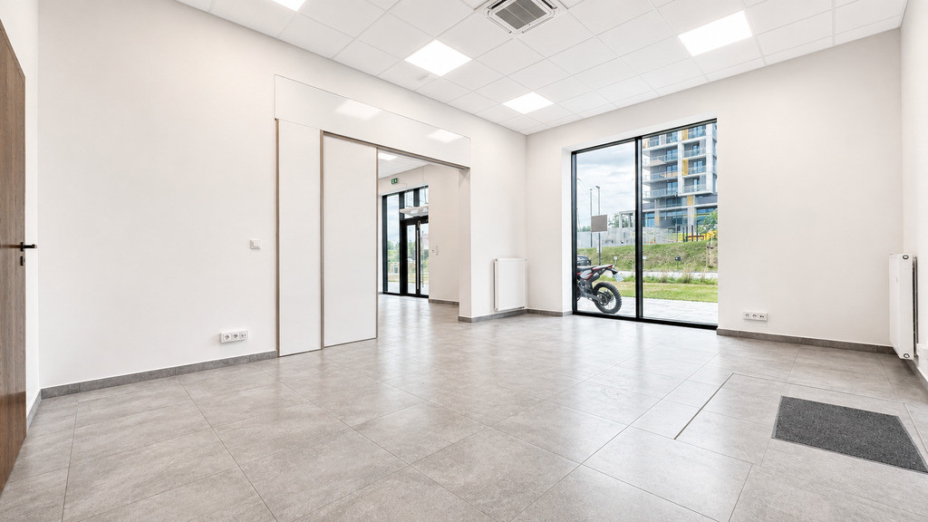 CARPATIA - Lokal 103 m² - parter+szklana witryna - Widok 5