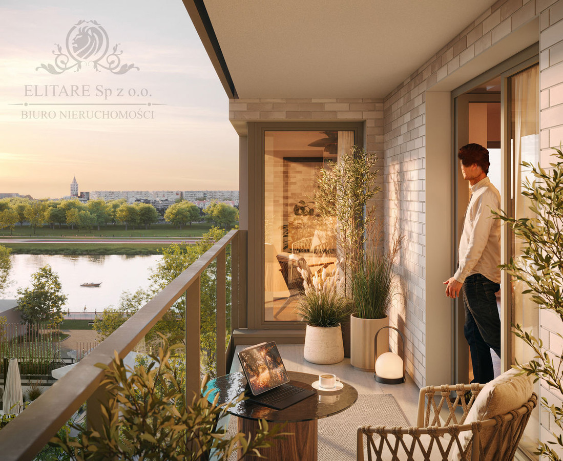 Apartament 92,21m2, 5 pokojowe z balkonem 12,07m2/ widok na rzekę
